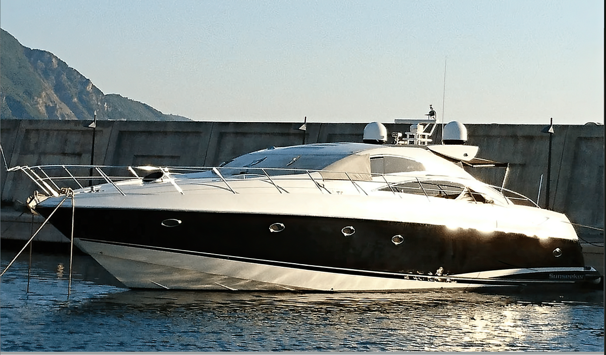Аренда яхты Sunseeker 72 Predator во Франции- Nera Oceano